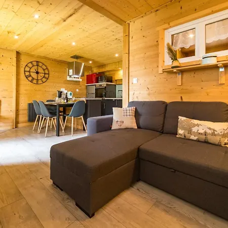Apartment For 4 - 6 People In